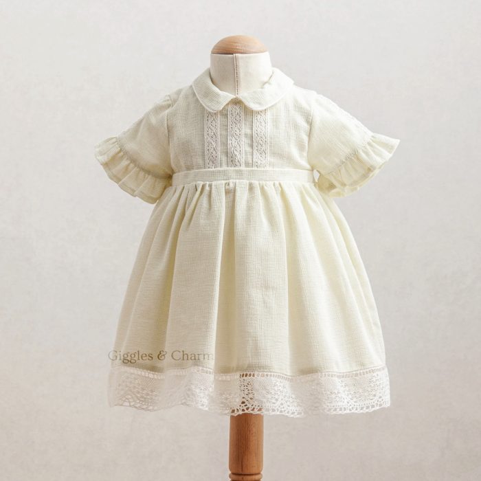 Short sleeve lace detail dress