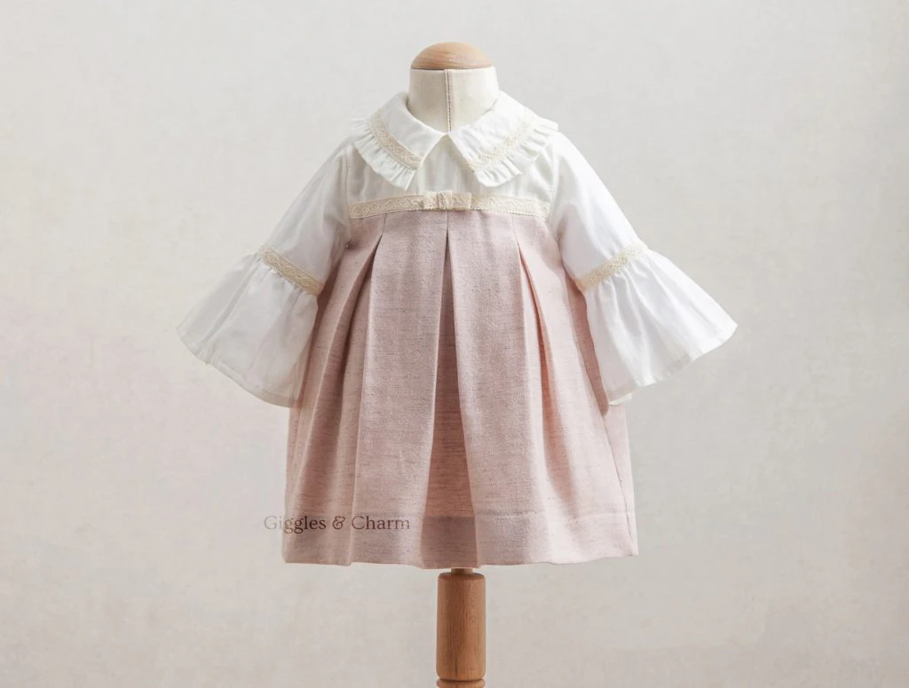 Vintage Bell sleeve dress