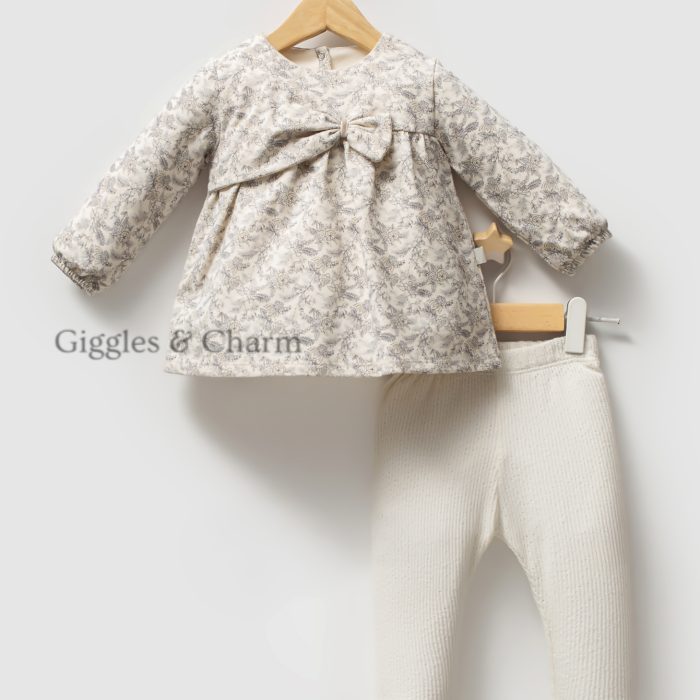 Flowy Knit blouse with pants