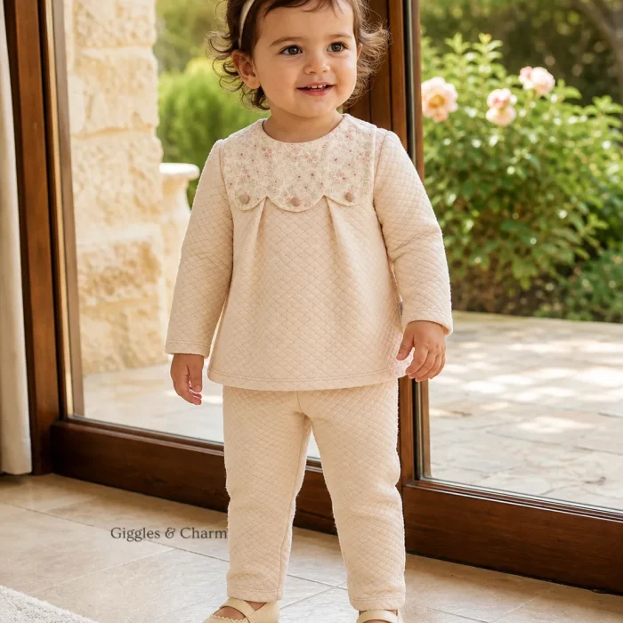 Quilted Scallop sweatshirt with Pants