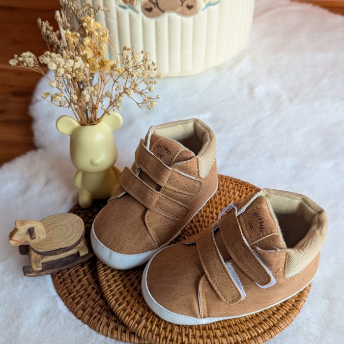 Brown High-top sneakers