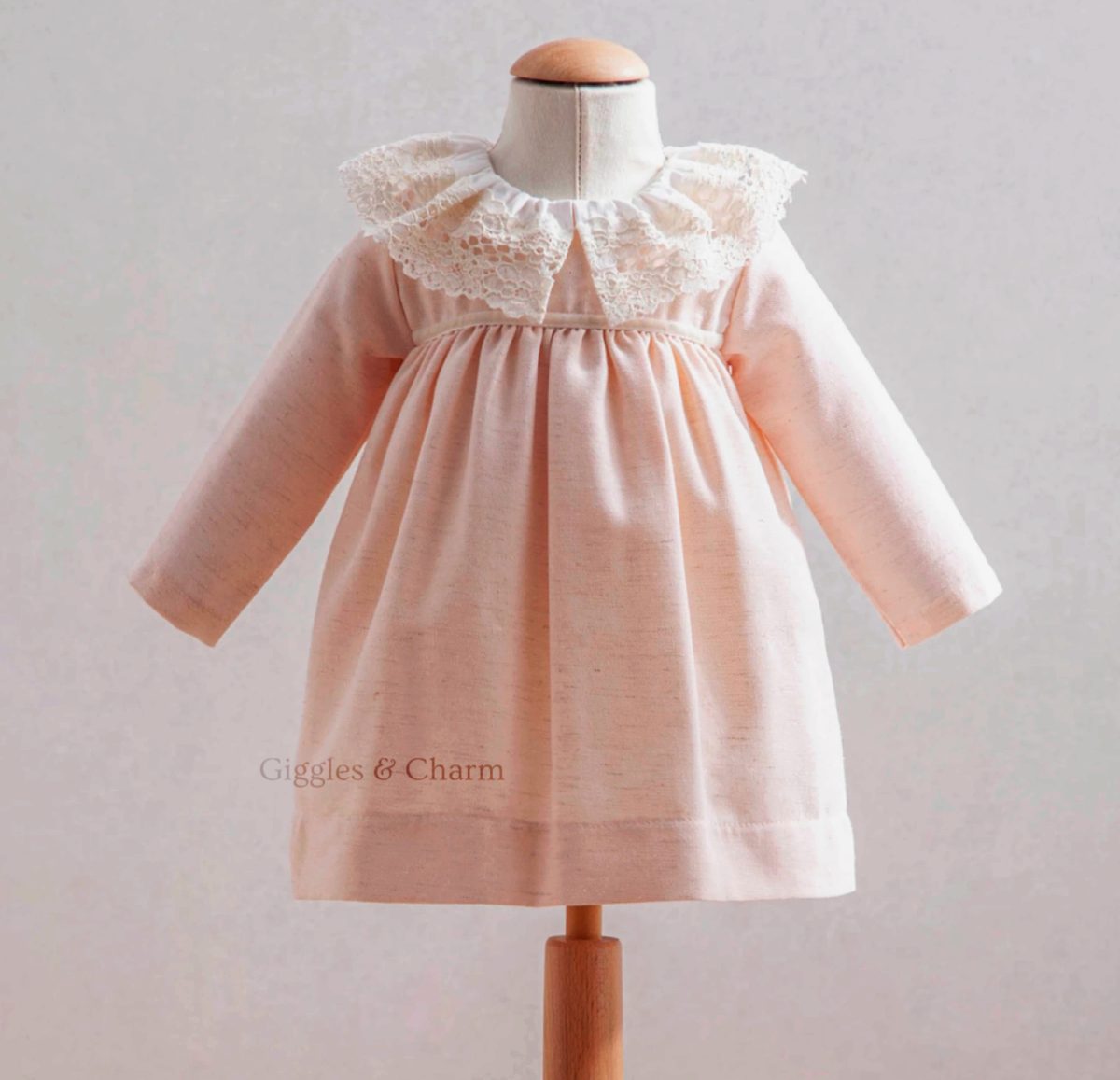 Full sleeve lace collar dress