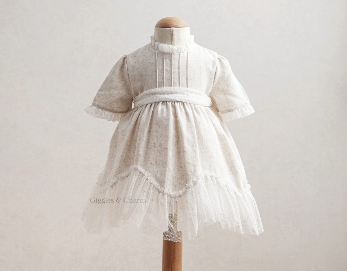 Tulip lace dress