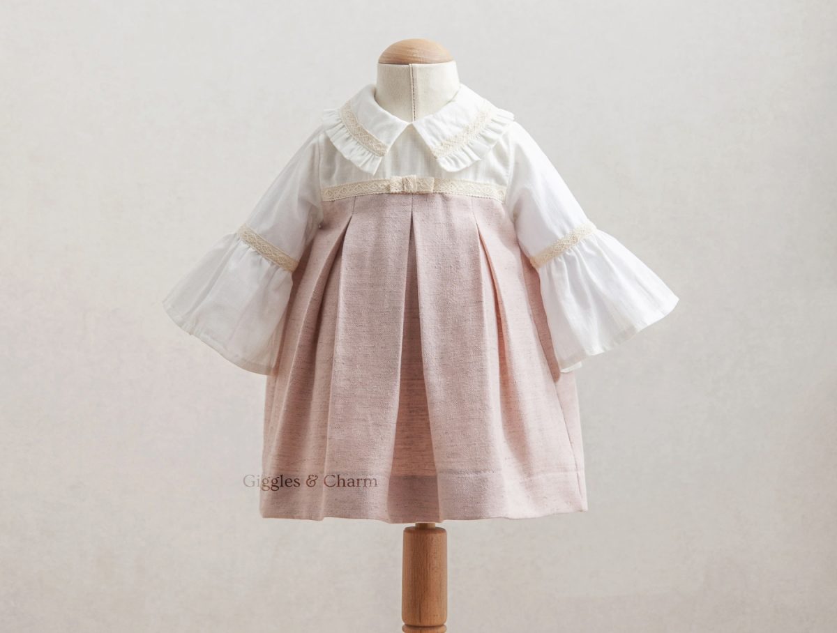 Vintage Bell sleeve dress