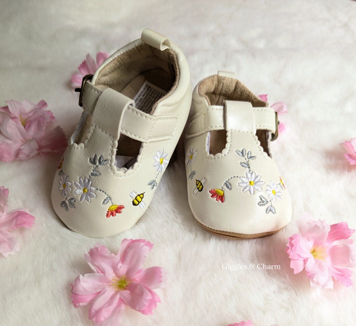Floral Embroidered shoes - Image 3